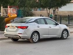 نیسان سێنترا